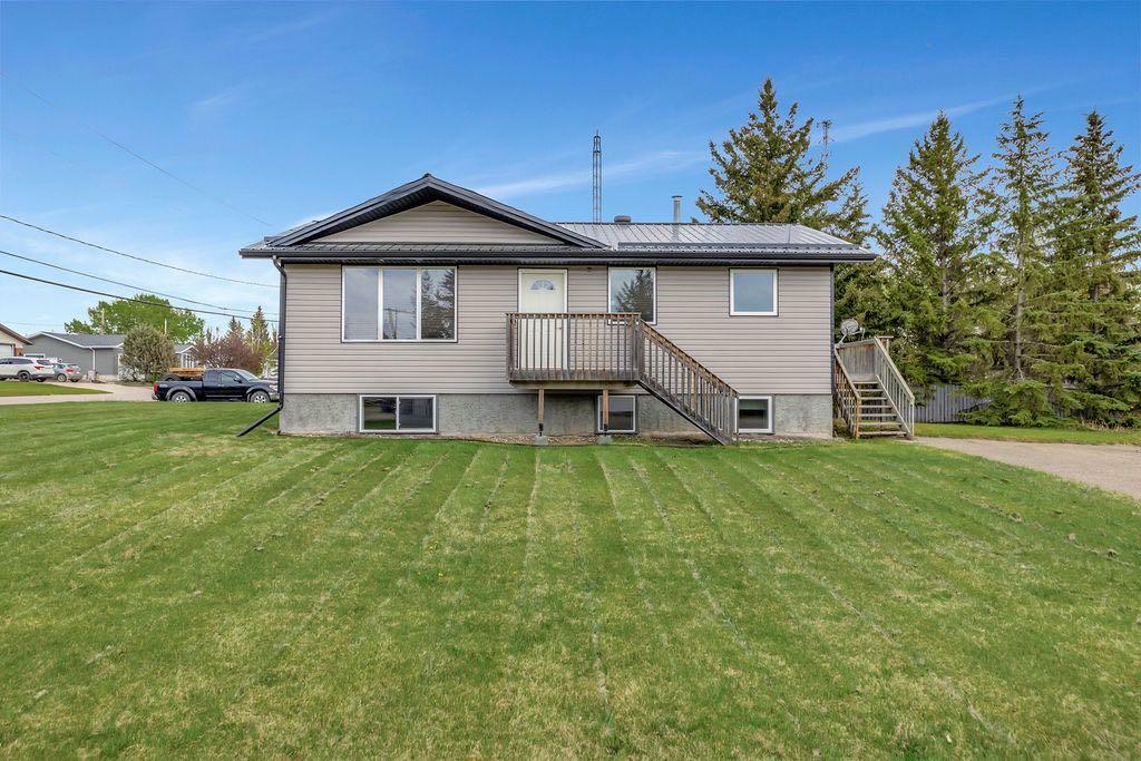 Property Photo: 201 3 Street E SK S0M 2C0