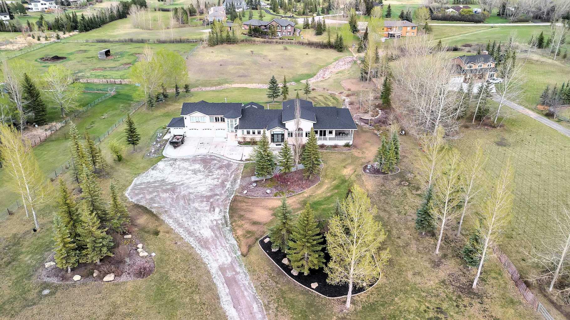 Property Photo: 250044 Range Road 32 AB T3Z 1G6