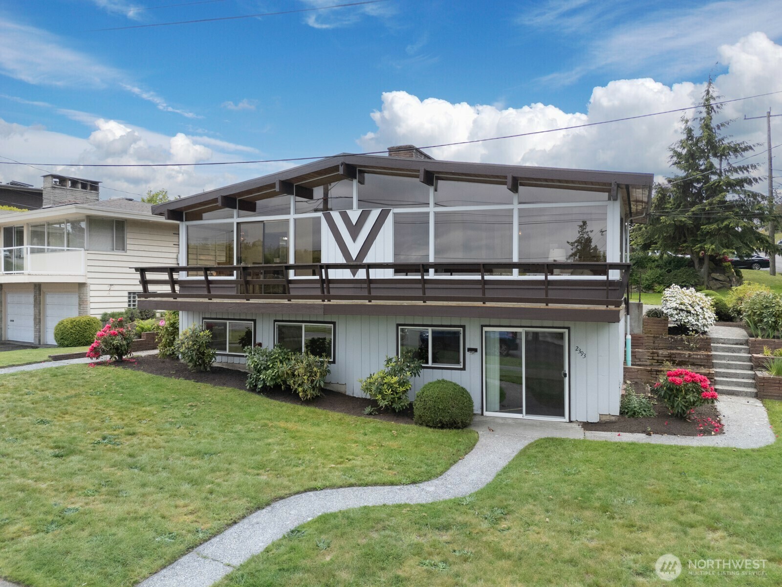 2393 NW 90th Street  Seattle WA 98117 photo