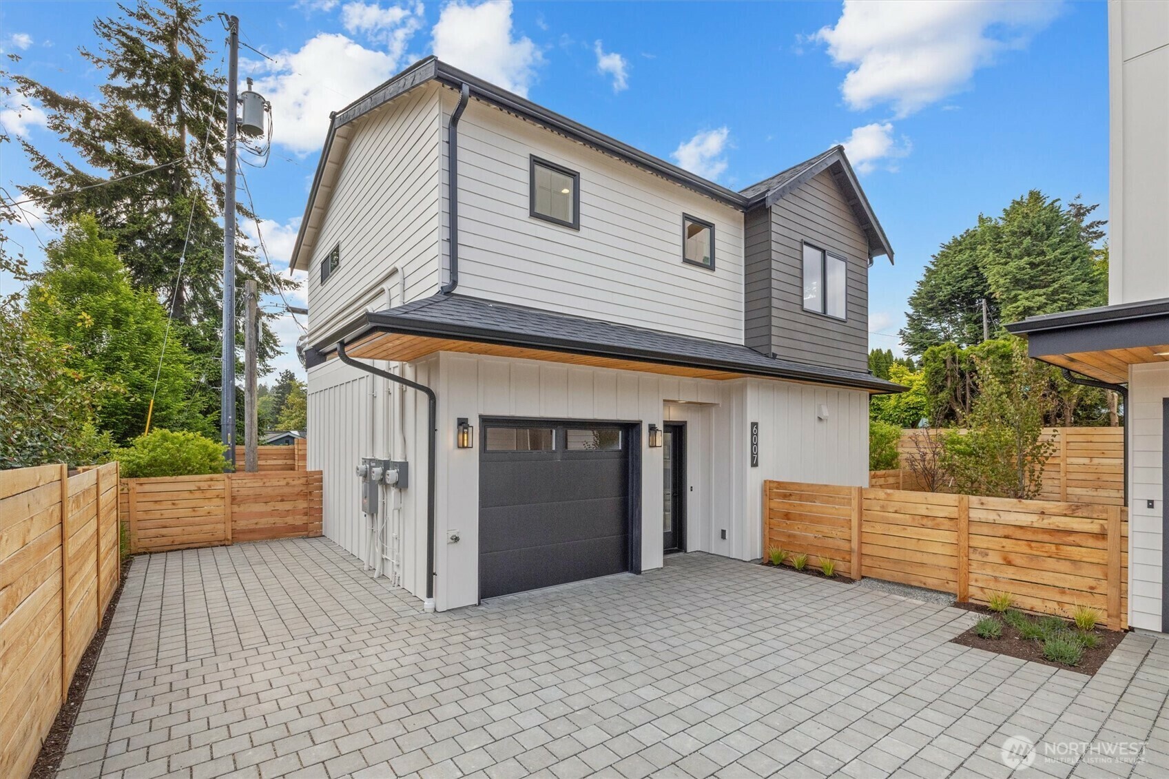 Property Photo: 6007 43rd Avenue NE WA 98115