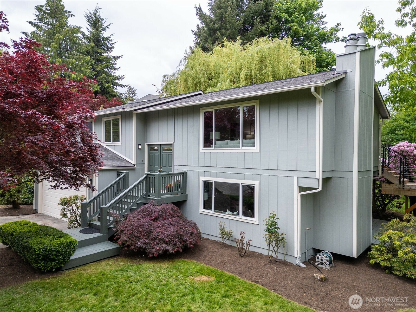 Property Photo: 6309 115th Court SE WA 98006