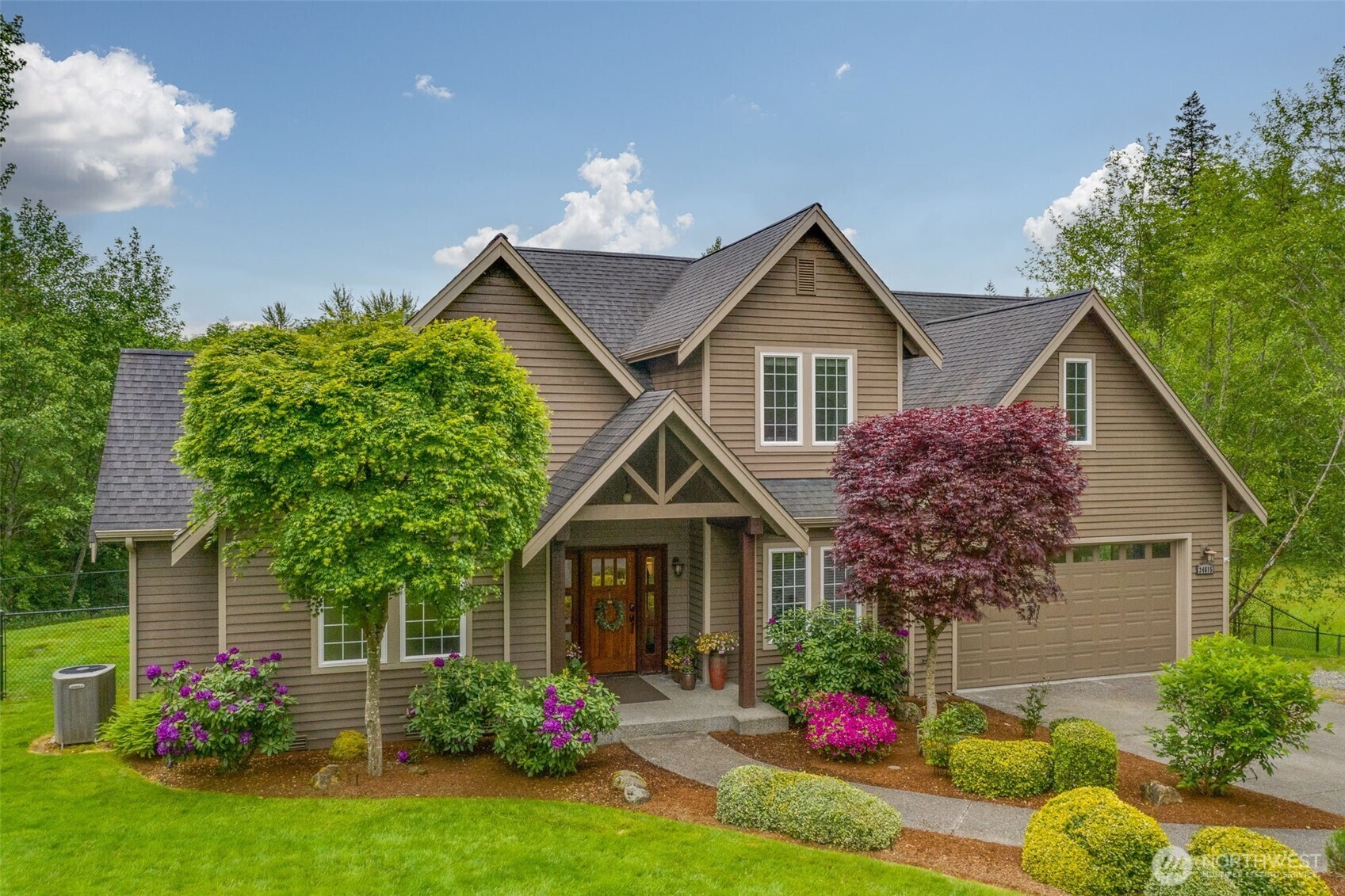 Property Photo: 24615 SE 224th Street WA 98038