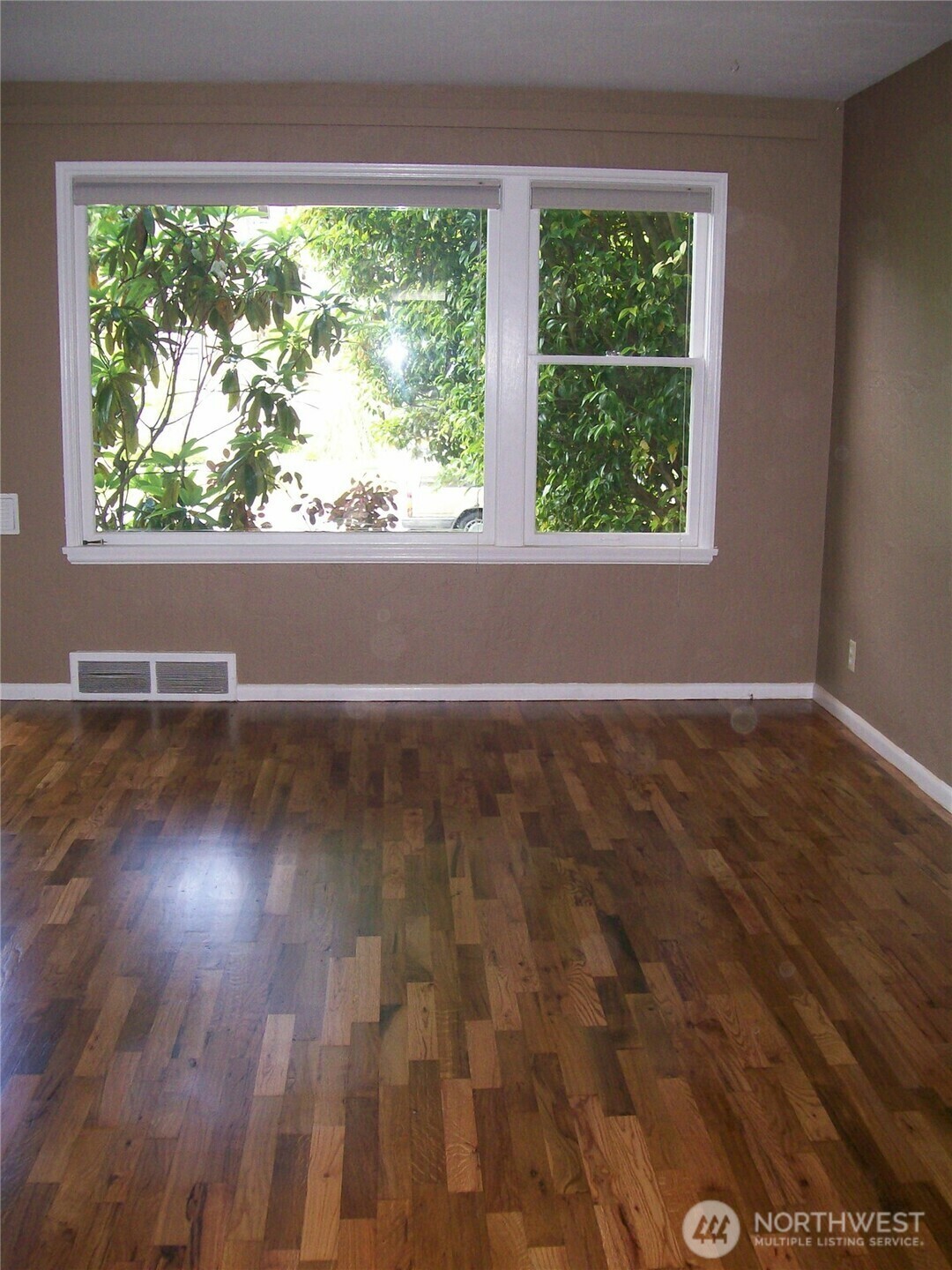 Property Photo: 1505 44th Avenue SW WA 98116