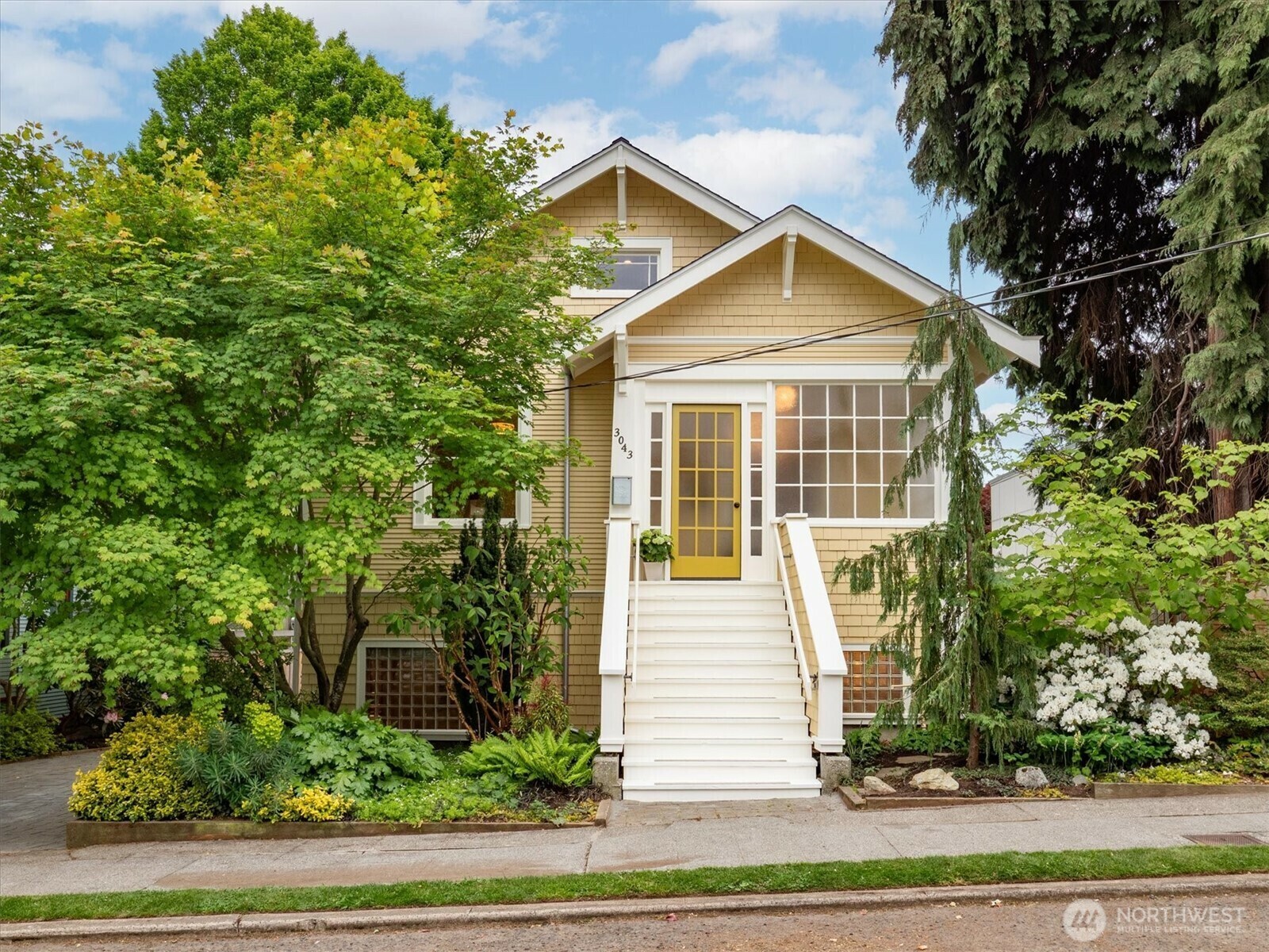 Property Photo: 3043 NW 59th Street WA 98107