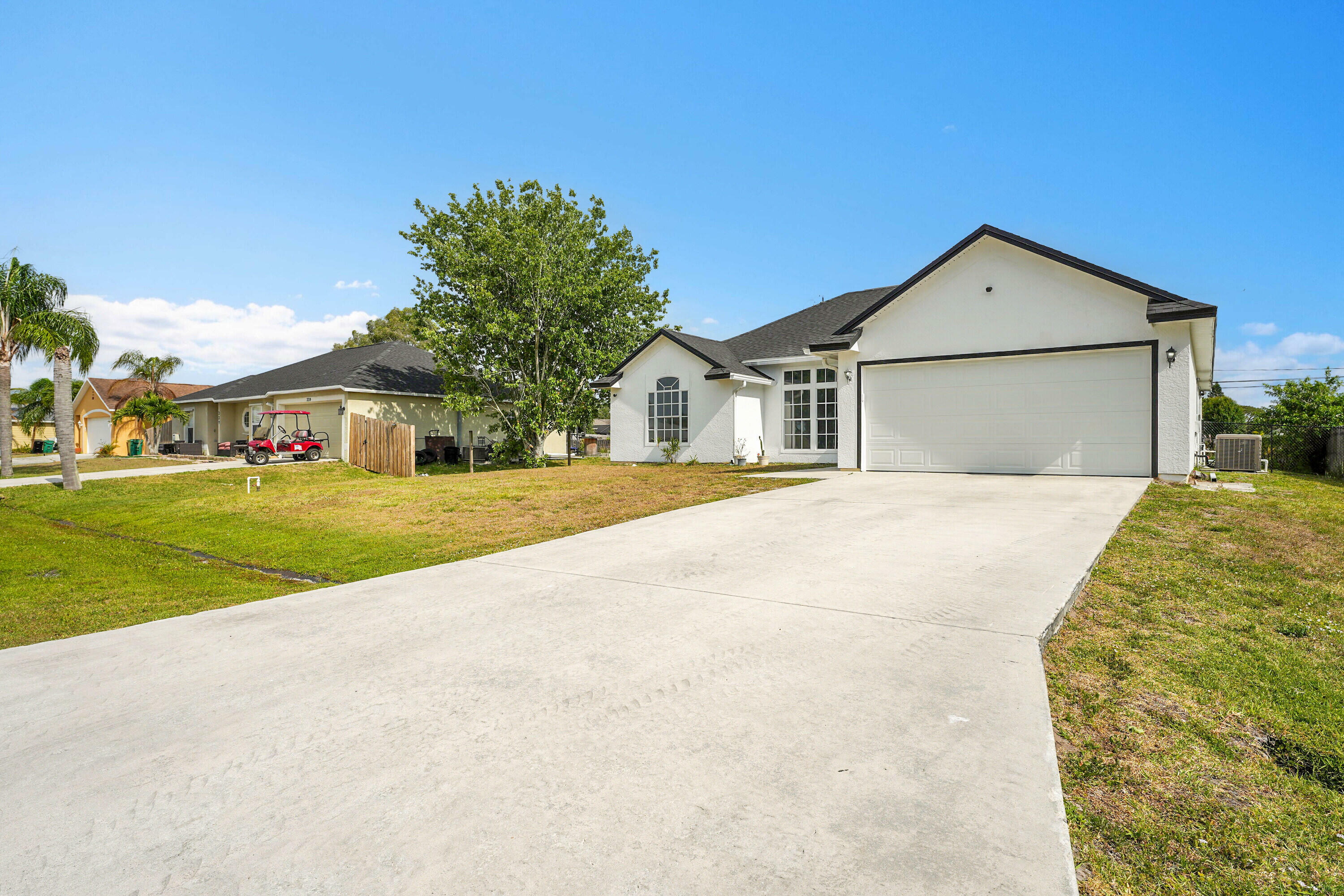 Property Photo: 333 SW Dwight Avenue FL 34983