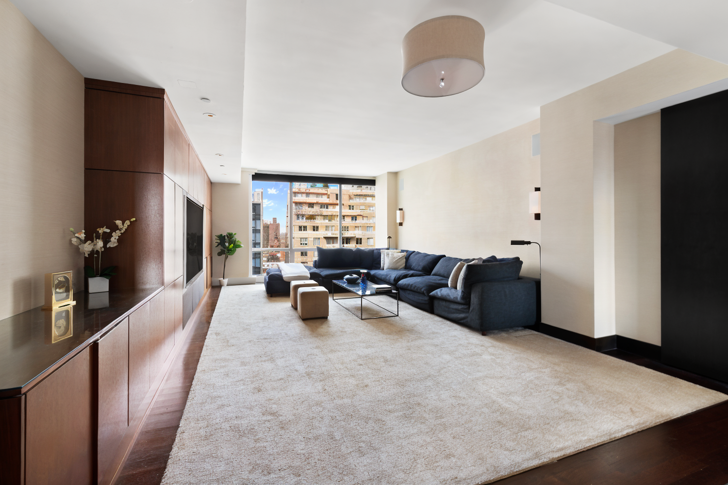 Property Photo: 151 E 85th Street 17J NY 10028