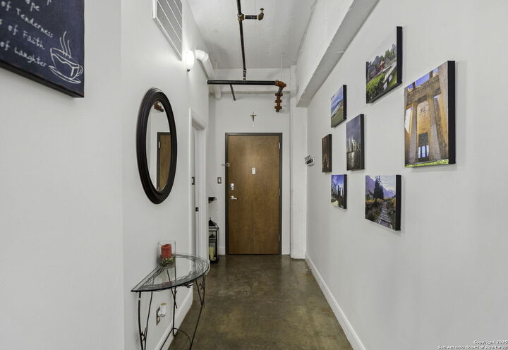 Property Photo:  831 S Flores 2201  TX 78204 