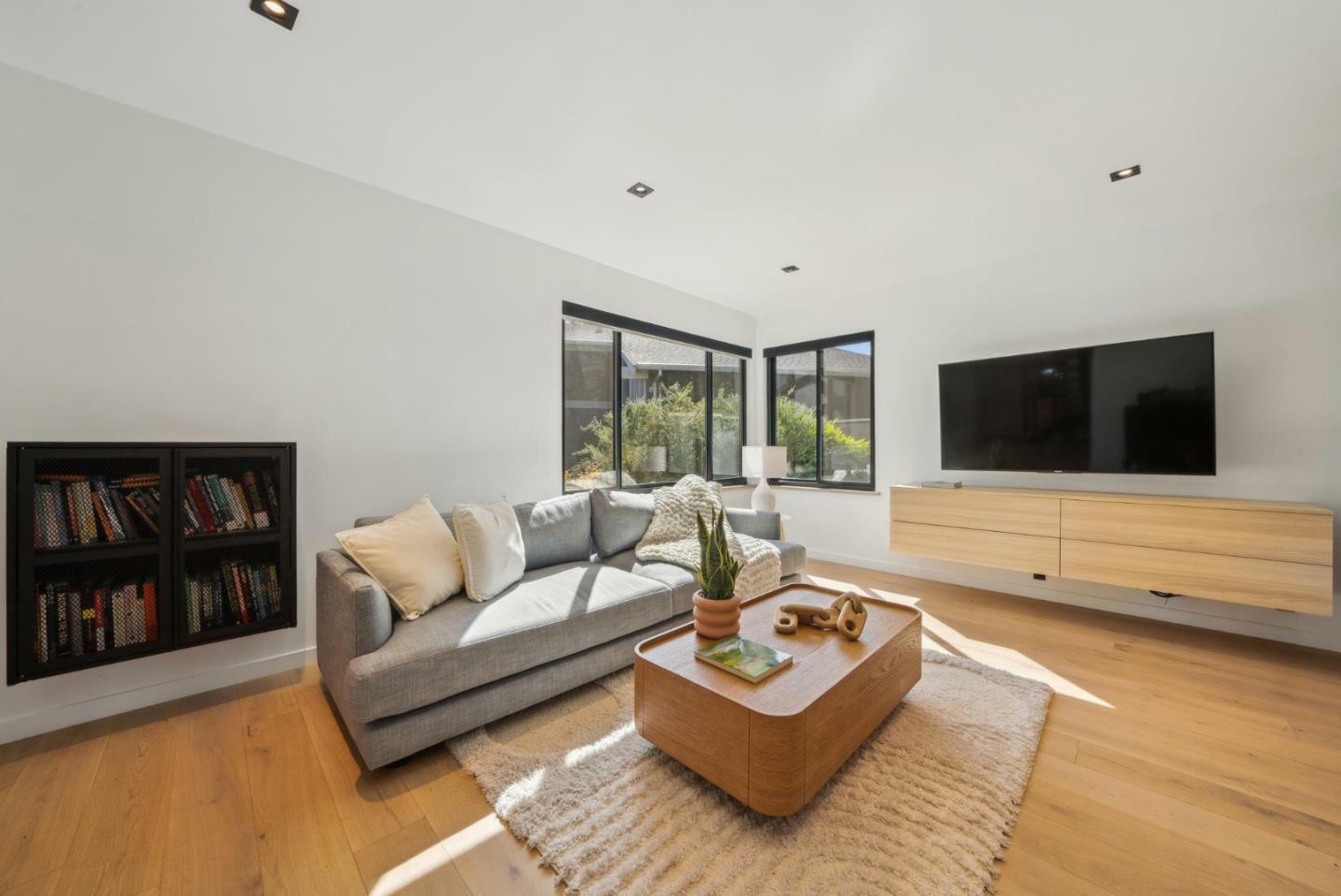 Property Photo: 116 Loma Vista Court CA 95032