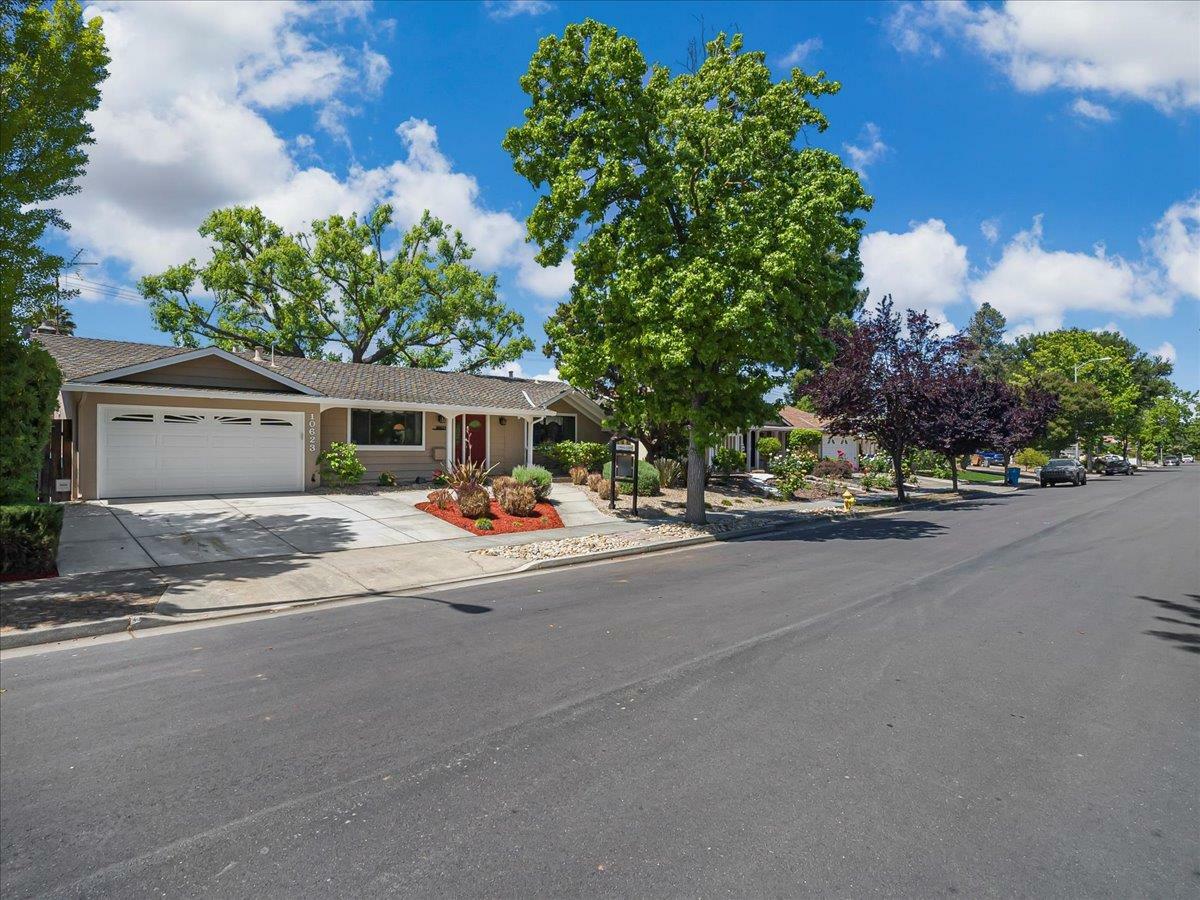 Property Photo: 10623 Glenview Avenue CA 95014