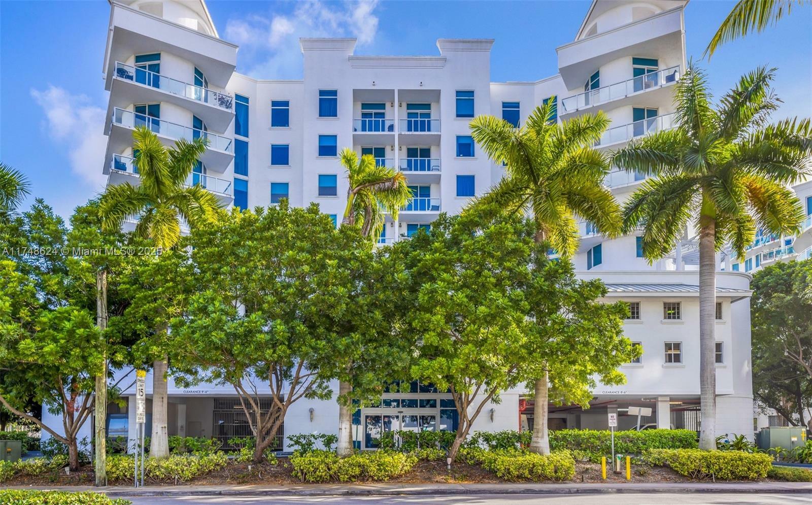 Property Photo: 3030 NE 188th St 602 FL 33180