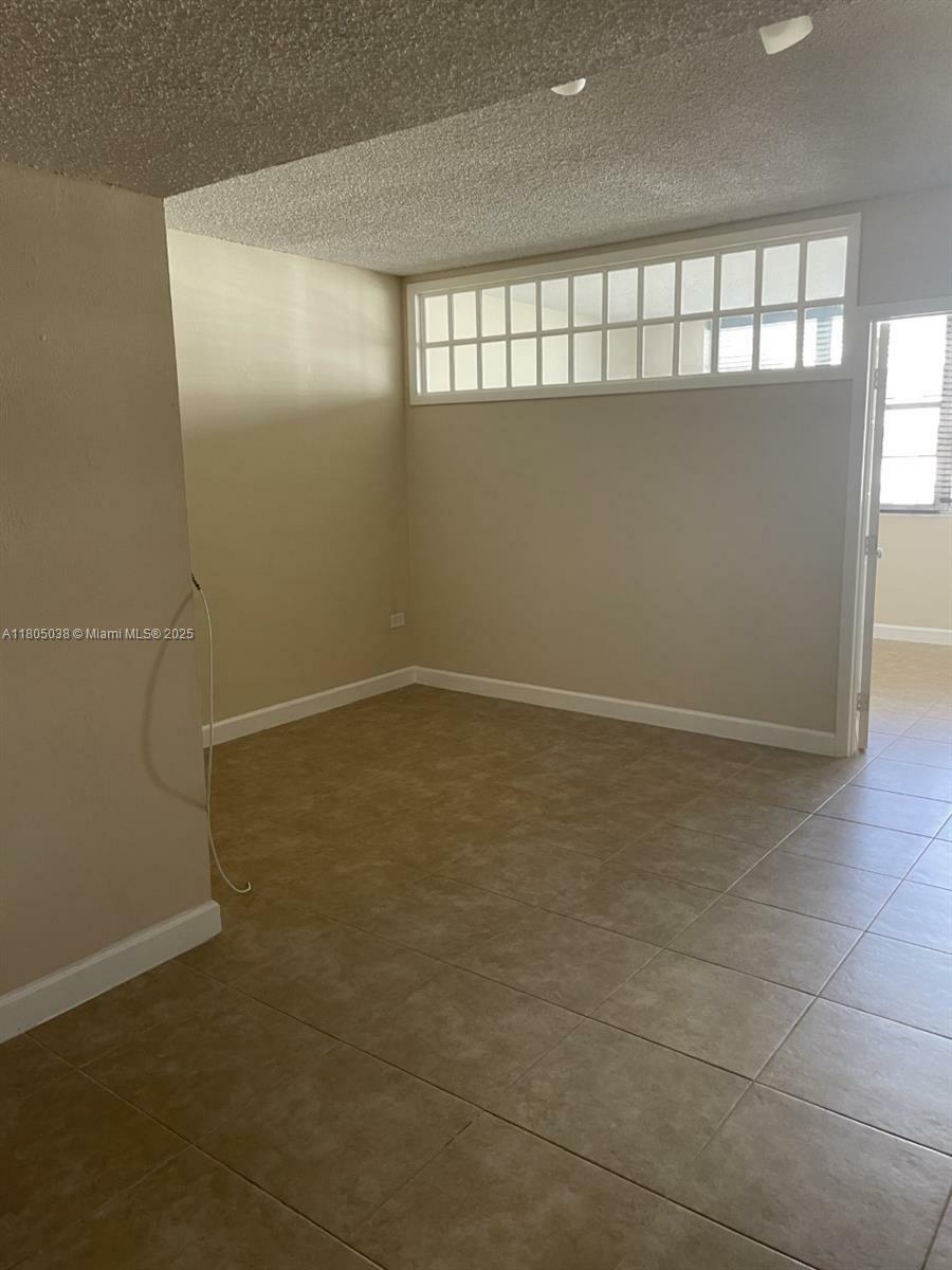 Property Photo: 999 Brickell Bay Dr 1806 FL 33131