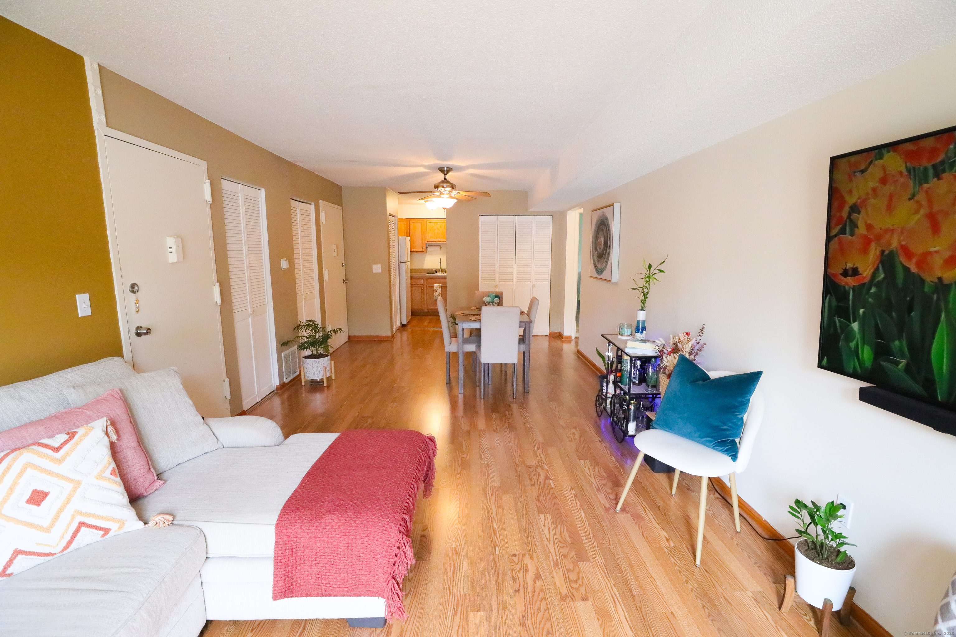 Property Photo: 500 Darling Street 9F CT 06489