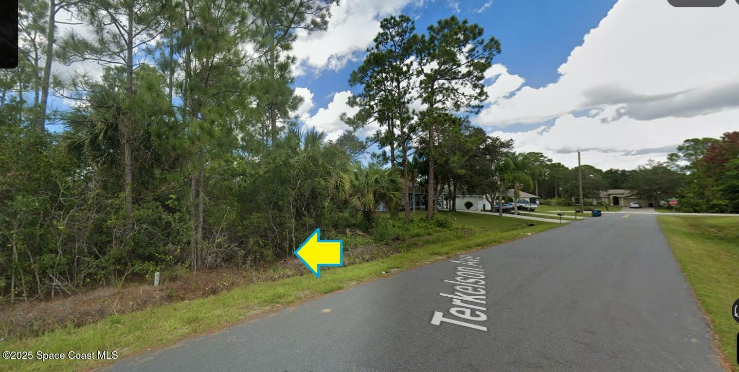 Property Photo: 3224 Terkelson Avenue SE FL 32909