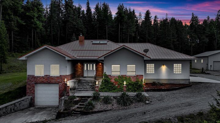 30915 N Chipmunk Rd  Chattaroy WA 99003 photo