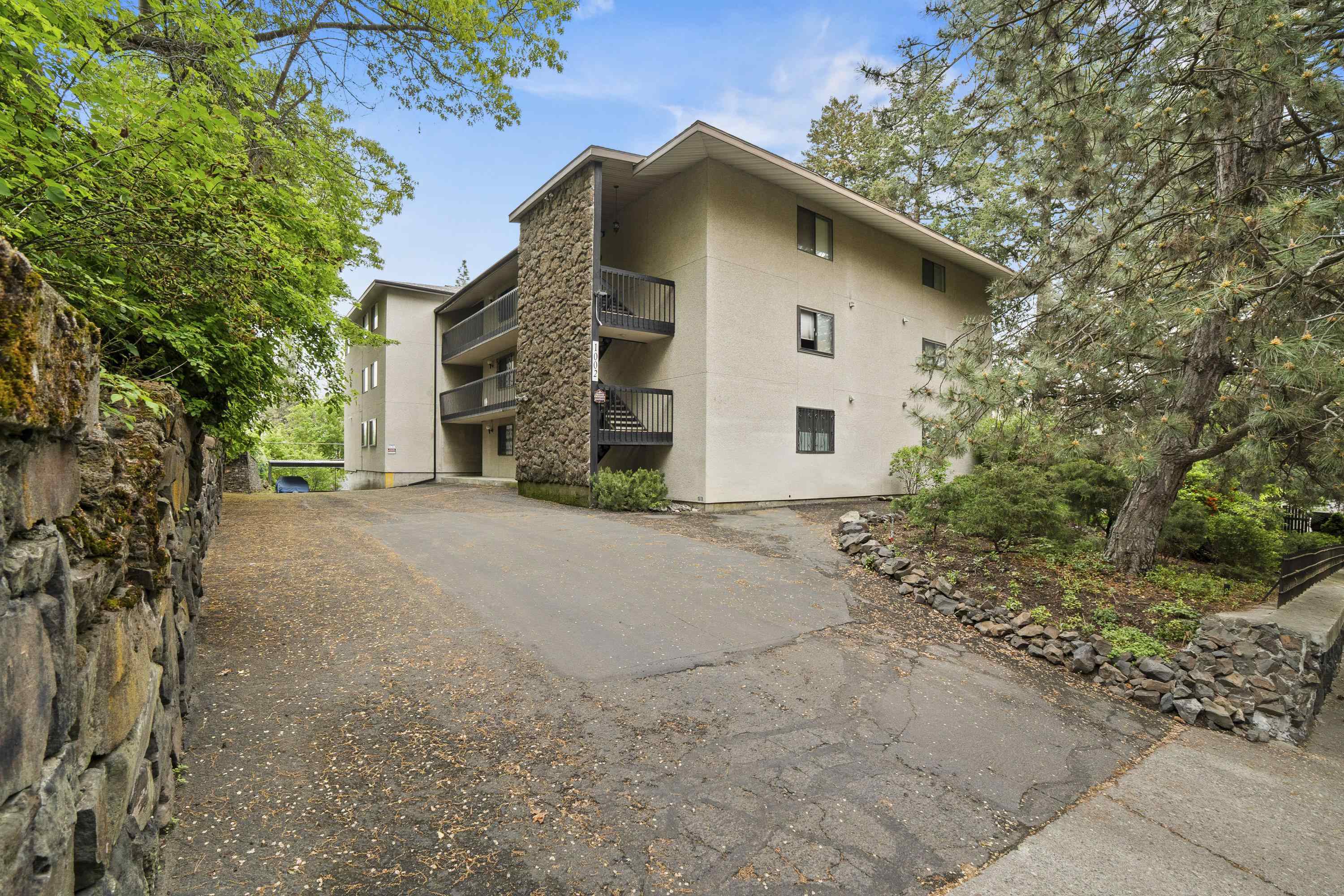 Property Photo:  1002 W 7th Ave 203  WA 99204 
