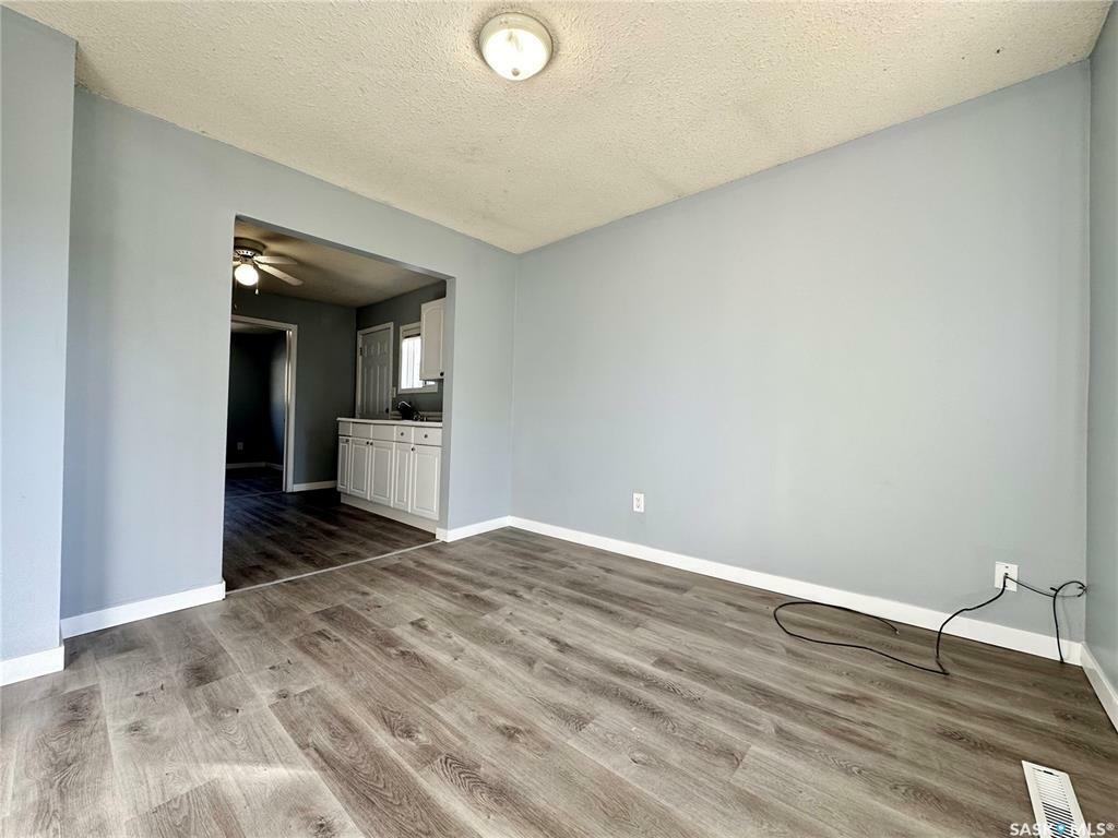 Photo de la propriété: 421 Alexandra Street SK S4R 4W6