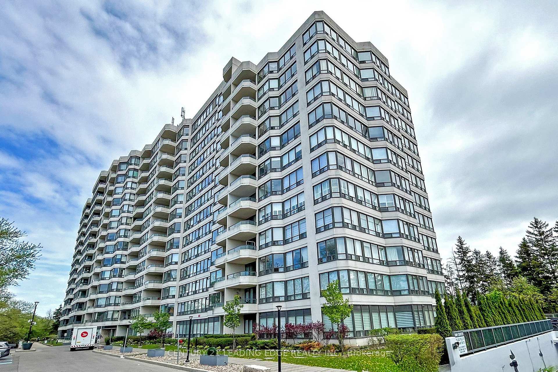 Photo de la propriété: 8501 Bayview Avenue 1203 ON L4B 3J7