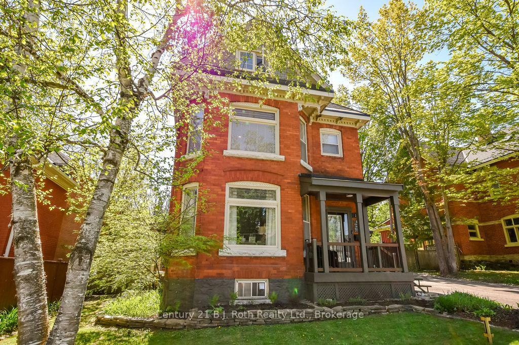 Photo de la propriété: 135 Peter Street N ON L3V 4Z4
