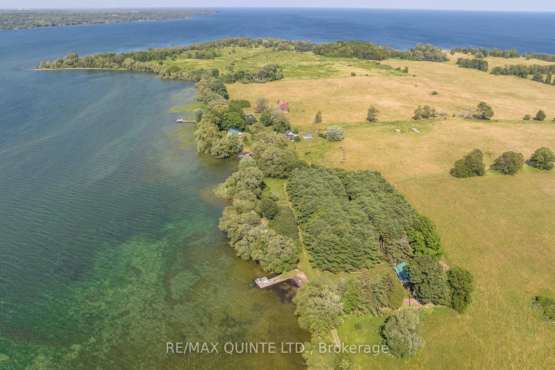 Photo de la propriété: 562 Waupoos Island Lane ON K0K 2T0