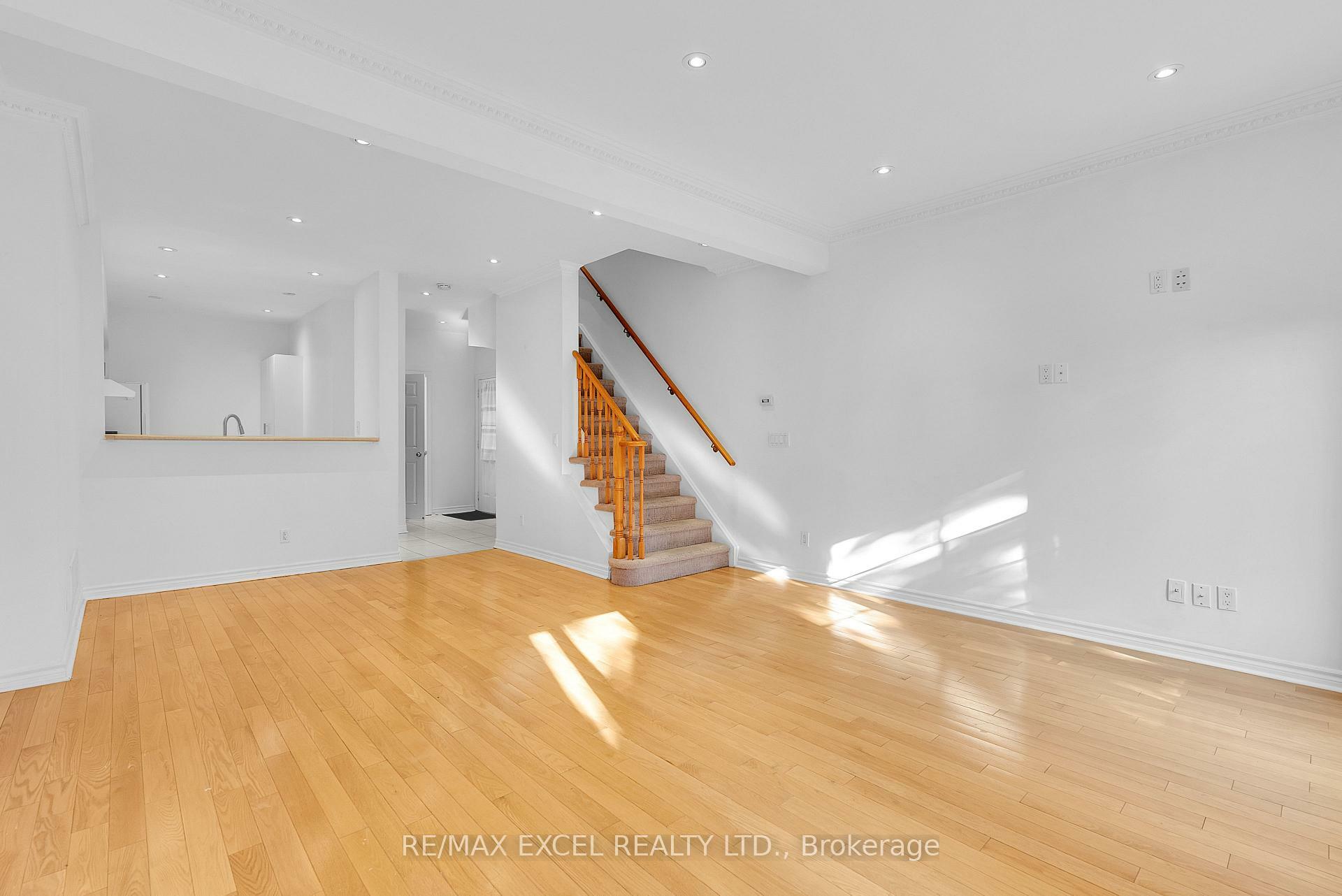 Property Photo: 23 St Moritz Way 16 ON L3R 4G4