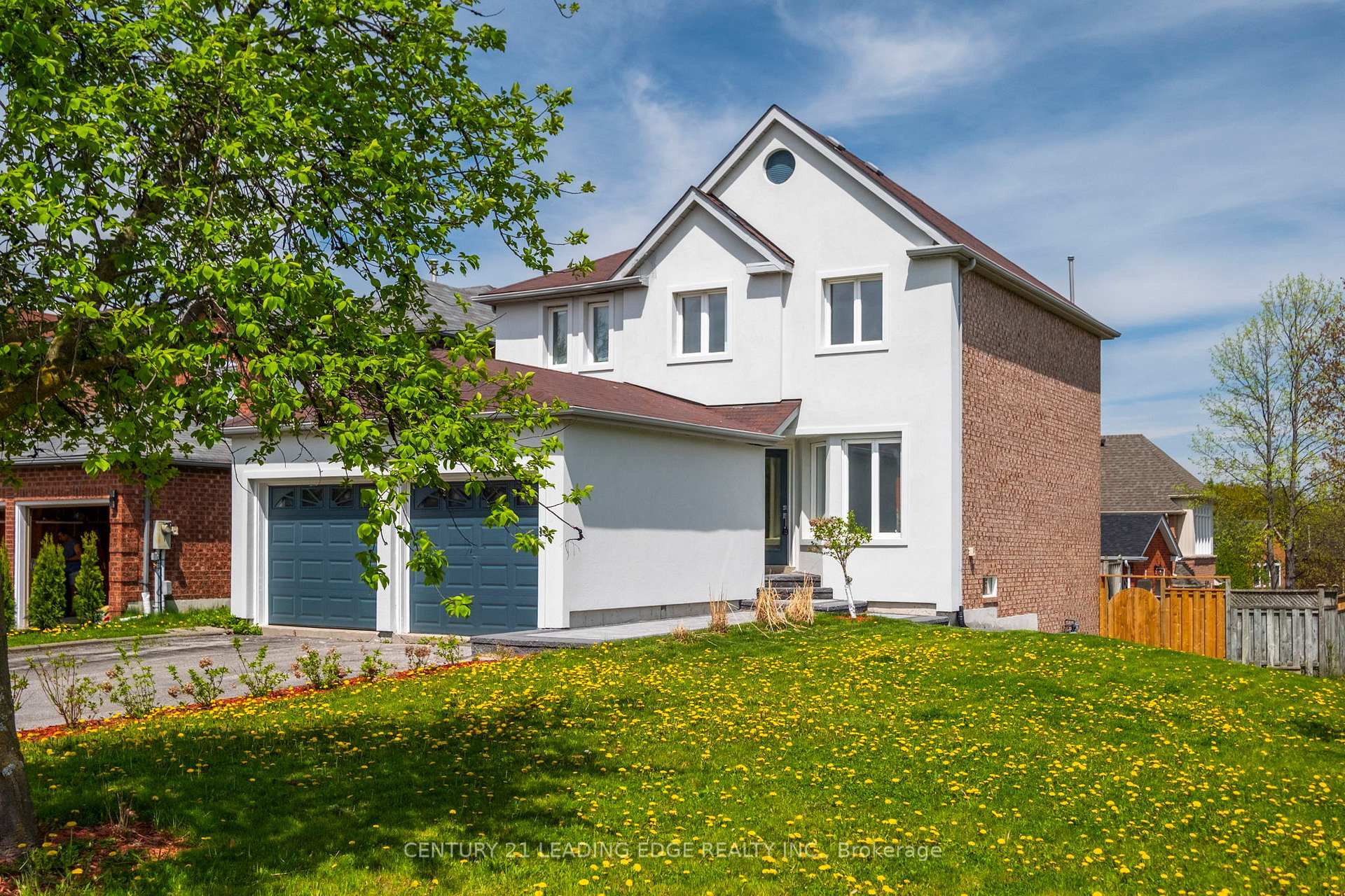 Property Photo: 88 Bonny Meadows Drive ON L4G 6M9