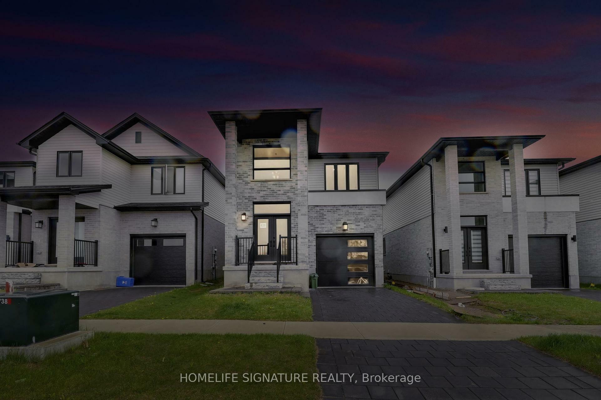 Property Photo: 6433 Royal Magnolia Avenue ON N6P 0K2