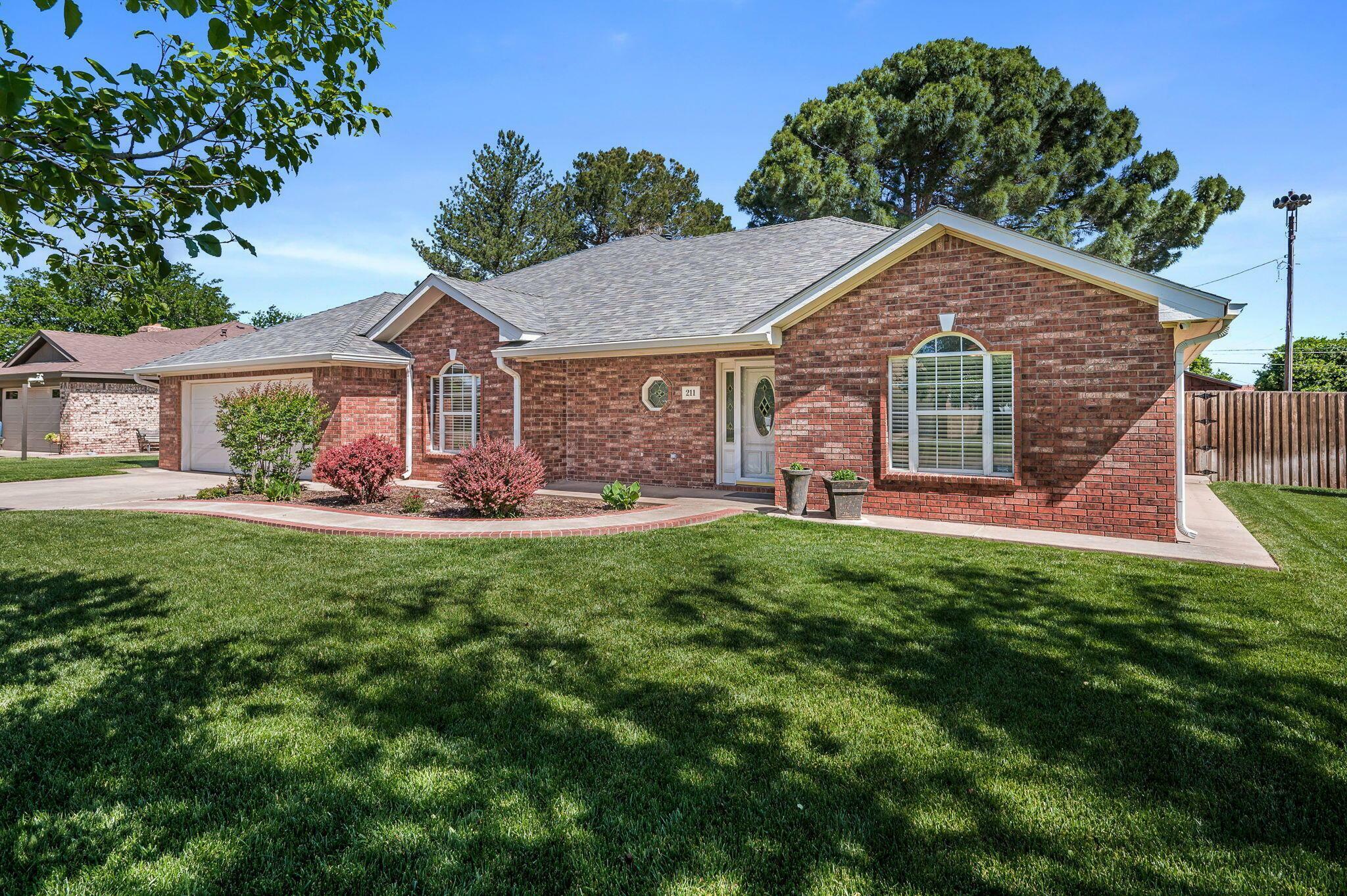 Property Photo: 211 Dakota Trail TX 79088