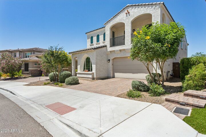 Property Photo: 22306 N 34th Place AZ 85050