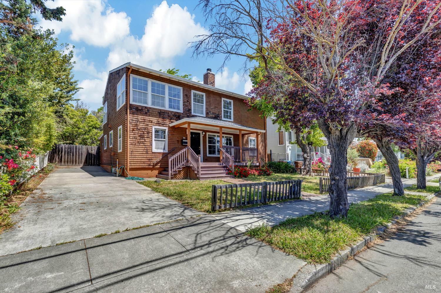Property Photo: 845 W K Street CA 94510