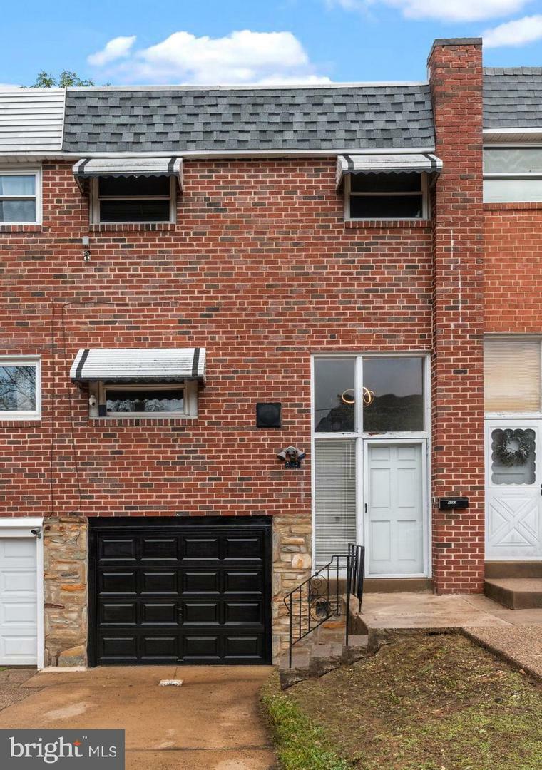 Property Photo: 3583 Nottingham Lane PA 19114