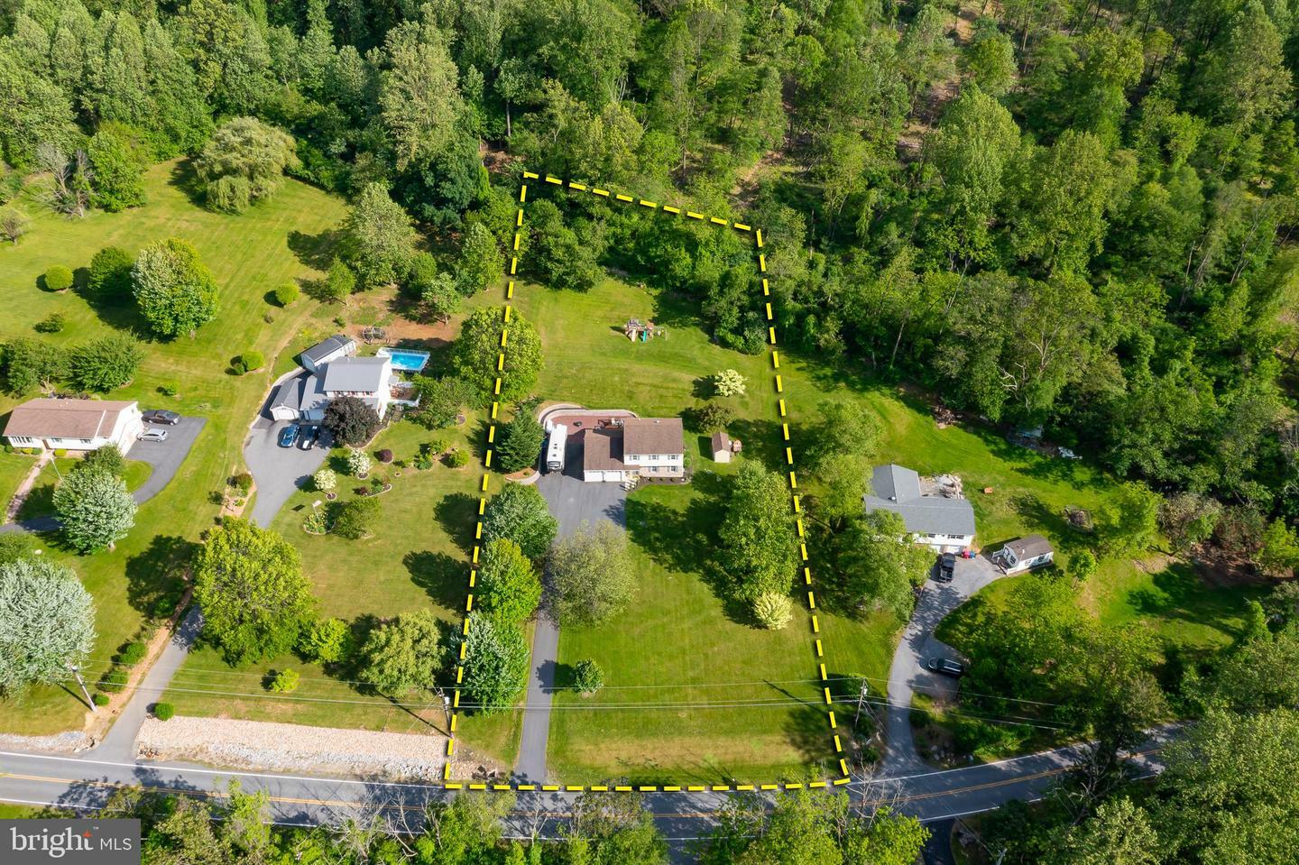 Property Photo: 284 Mountaintop Road PA 17569
