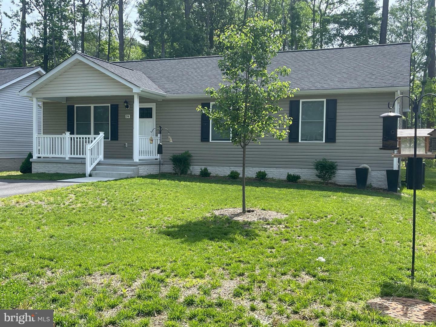 Property Photo: 94 Oak Lane VA 22443