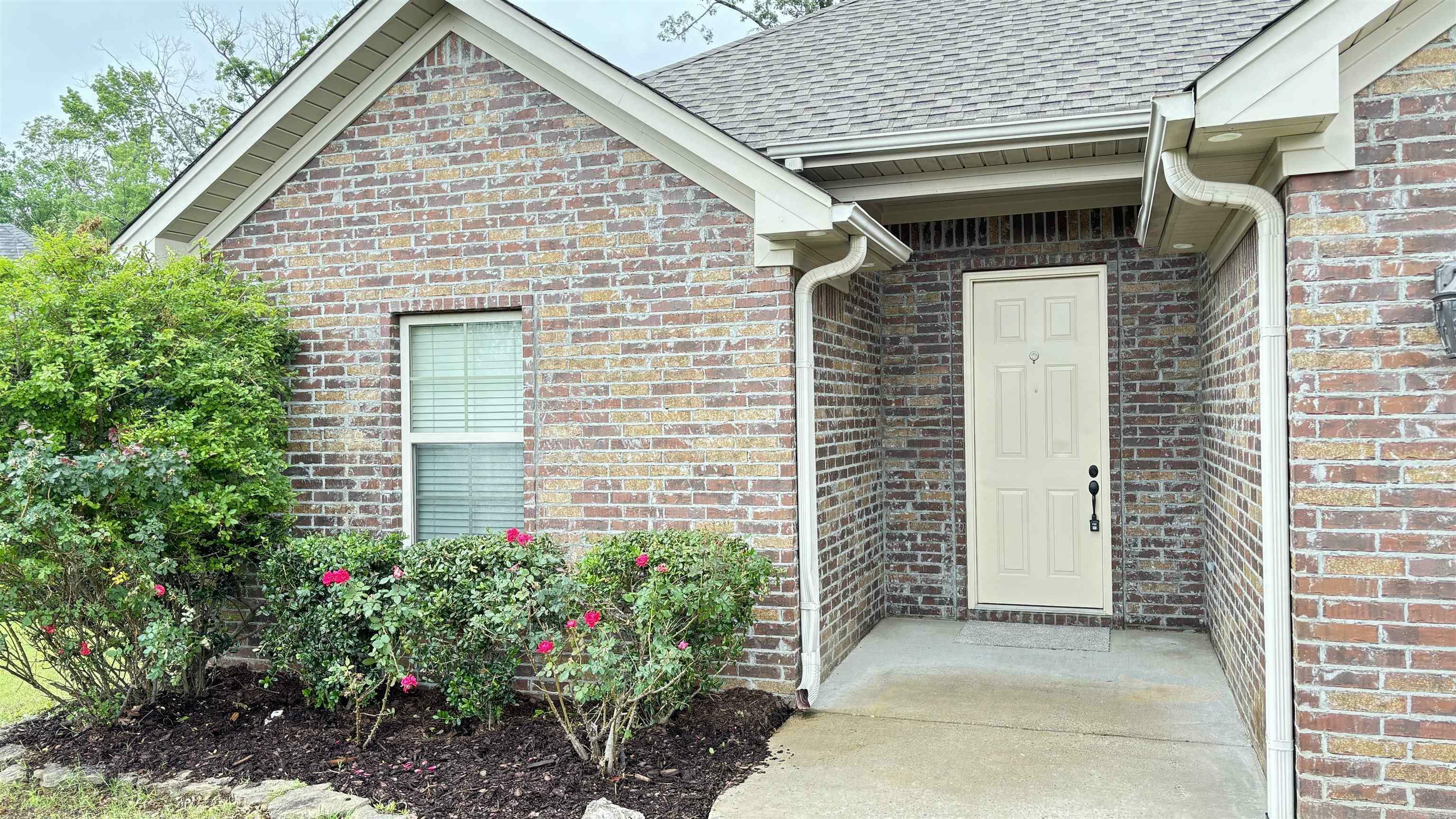 Property Photo: 9056 Rolling Hills Drive AR 72002