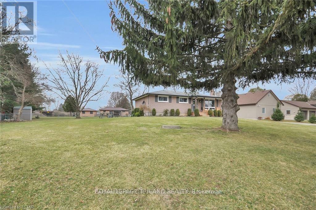 Property Photo:  104 Simcoe Crescent  ON N0L 1R0 