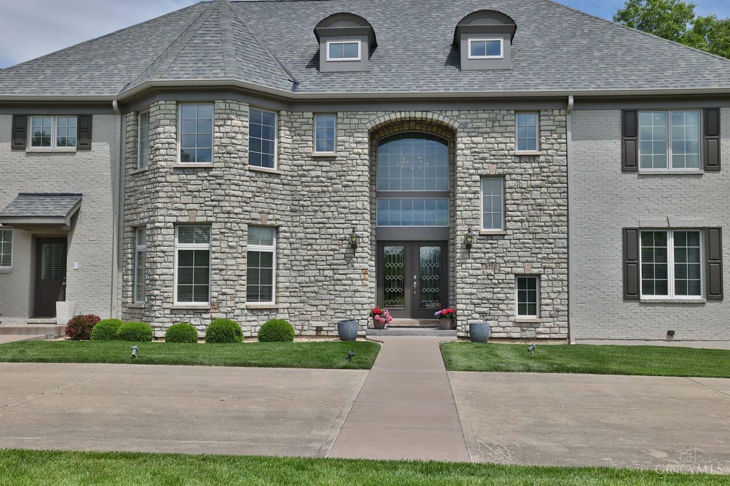 Property Photo: 5110 Rollman Estates Drive OH 45236