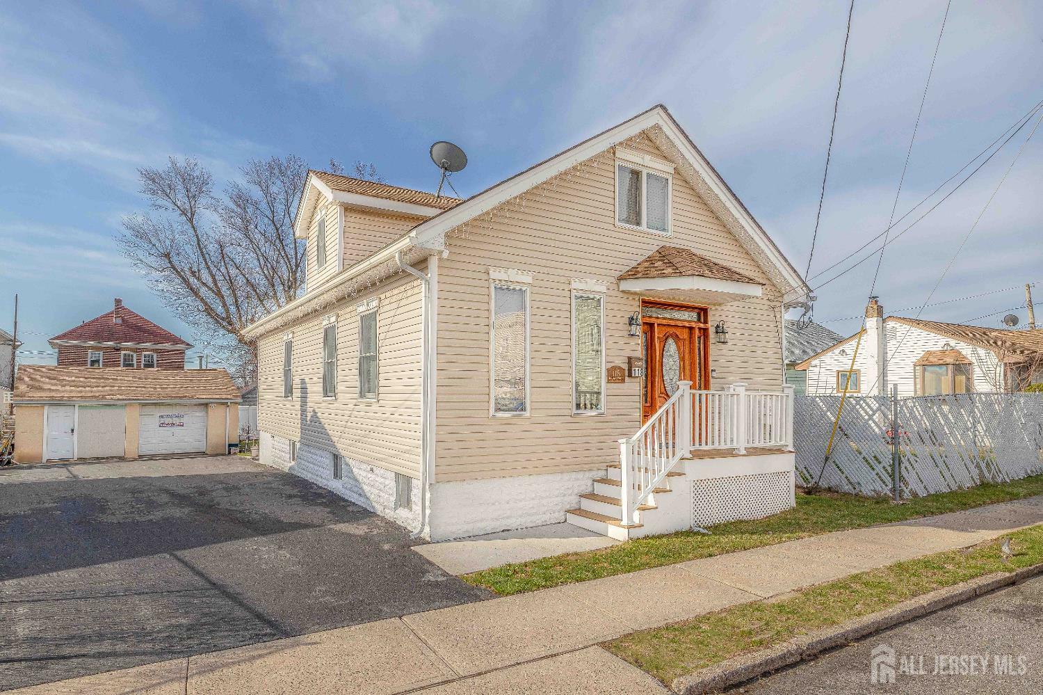 118 Holly Street  Port Reading NJ 07064 photo