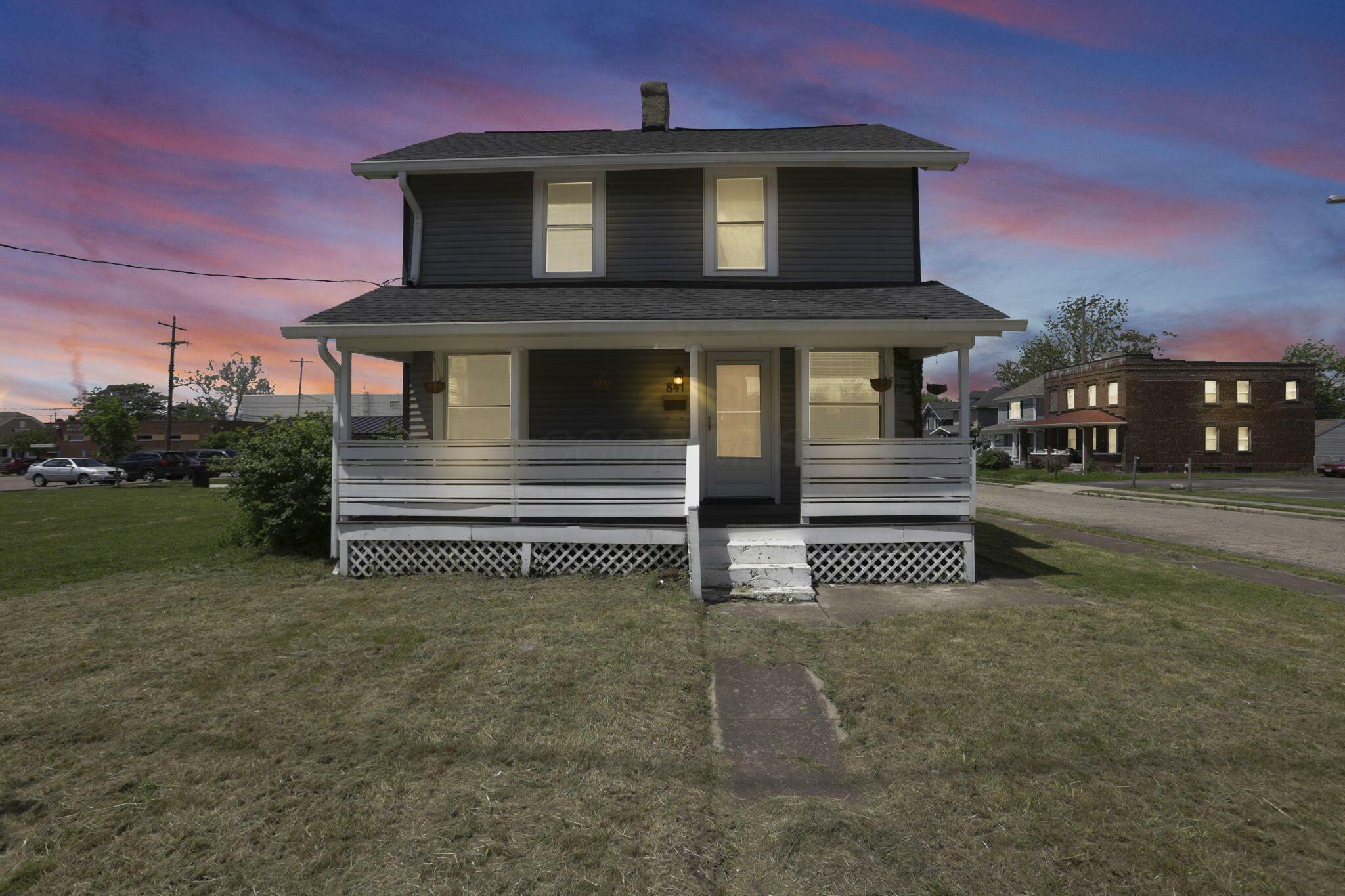 Property Photo: 841 Saint Clair Avenue OH 43201