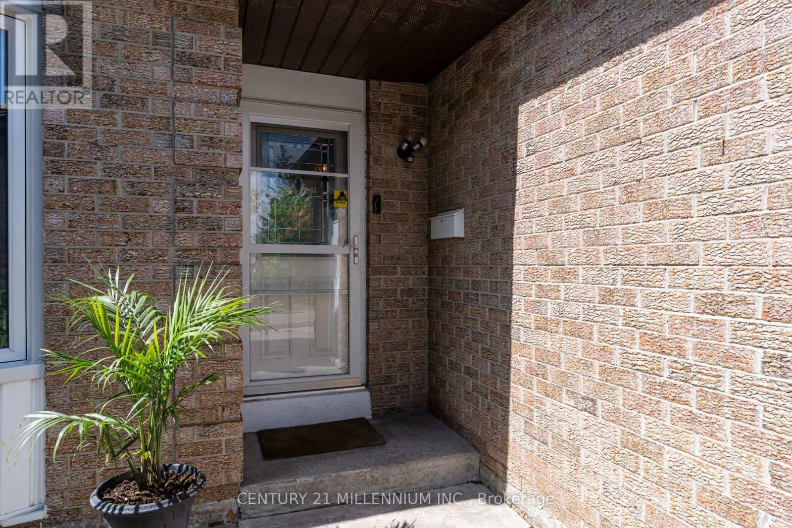 Property Photo:  56 Nuttall Street  ON L6S 4V4 
