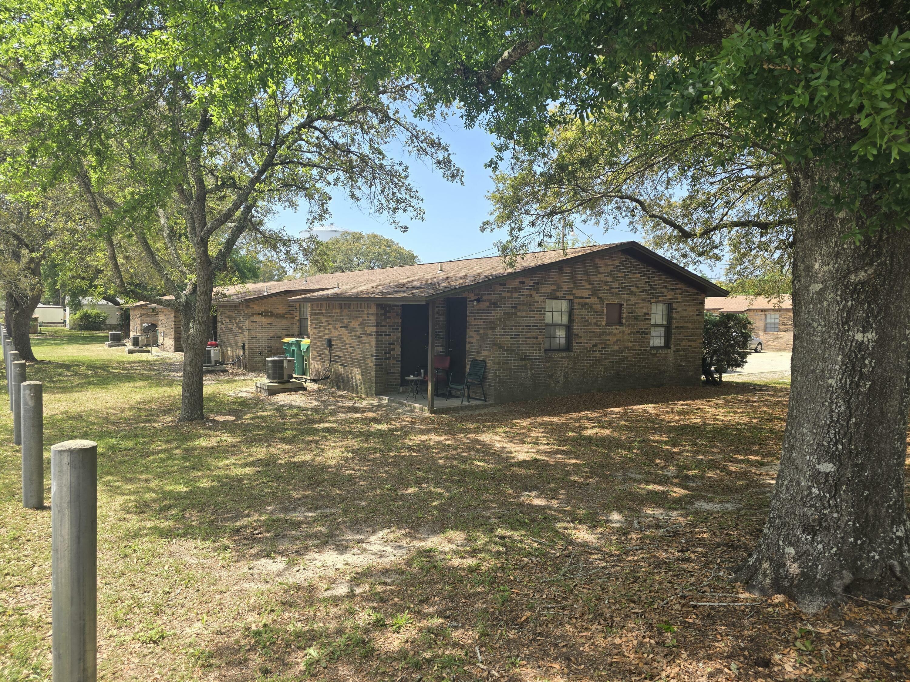 Property Photo: 816 Lark Street 7 FL 32547