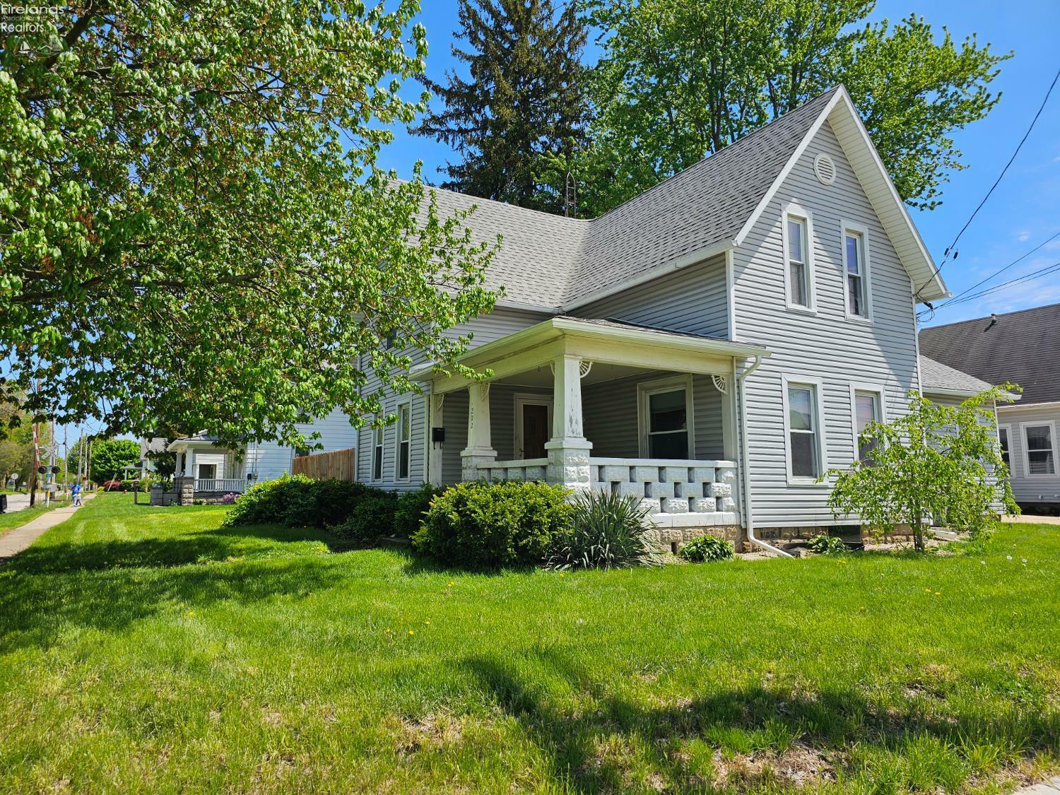 Property Photo: 202 Duane Street OH 43410
