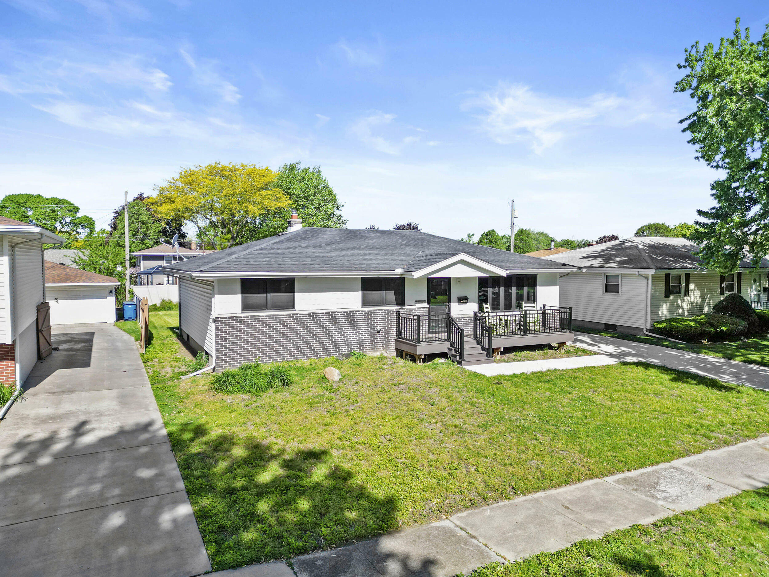 Property Photo: 9210 Woodward Avenue IN 46322