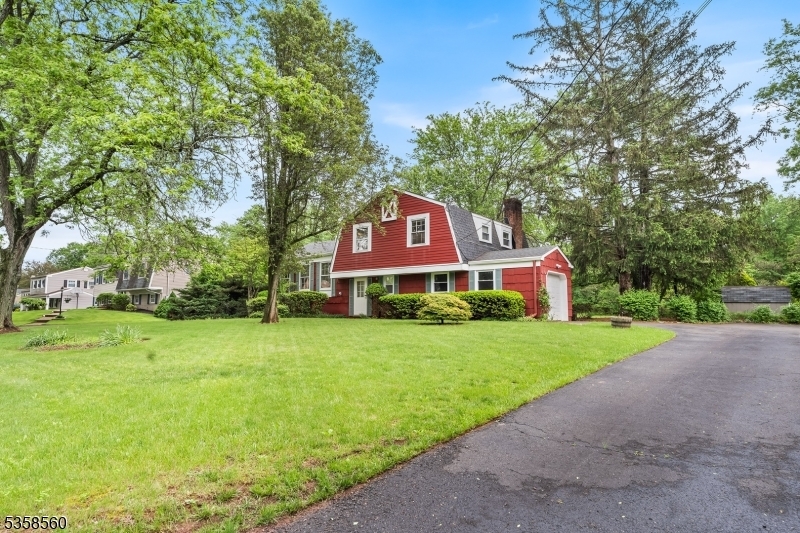 Property Photo: 14 Sherwood Close NJ 08844