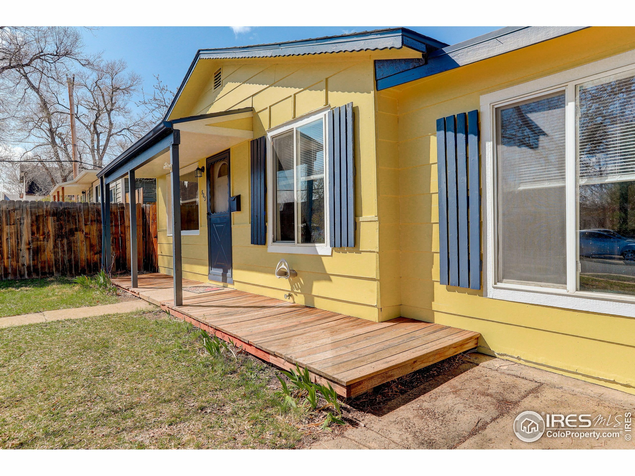 Property Photo: 503 E Oak St CO 80026