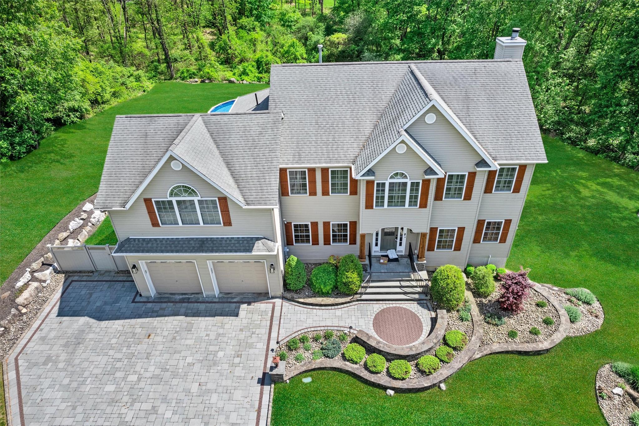 Property Photo: 7 Stonewall Court NY 10990