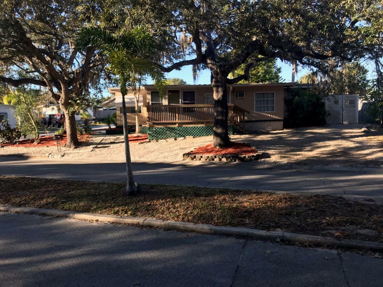 Property Photo: 1223 Live Oak Parkway FL 34689