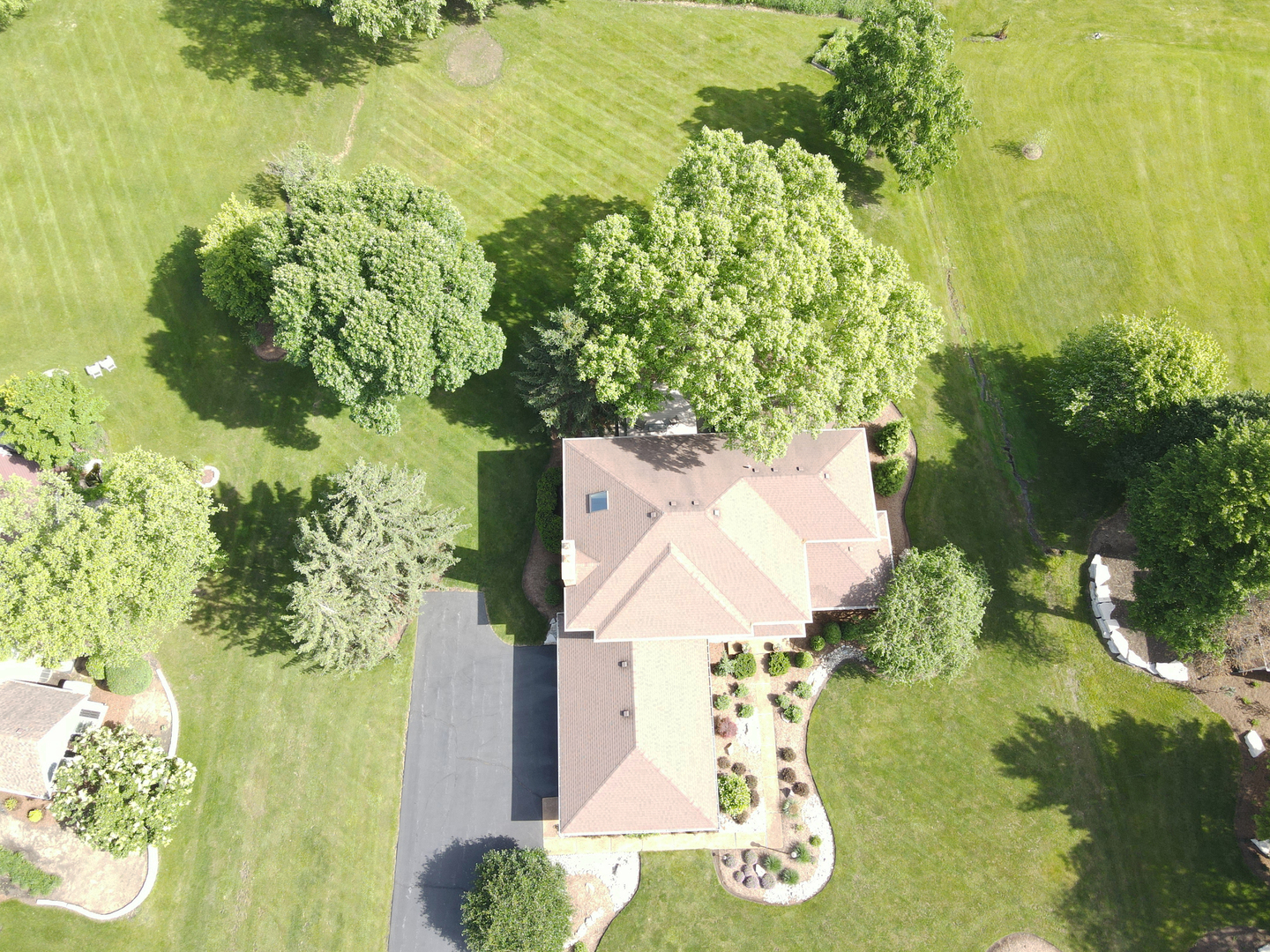 Property Photo: 1224 Barclay Circle IL 60010