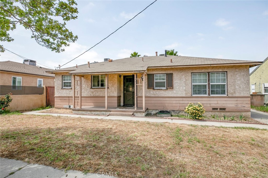 Property Photo: 8321 Outland View Drive CA 91352