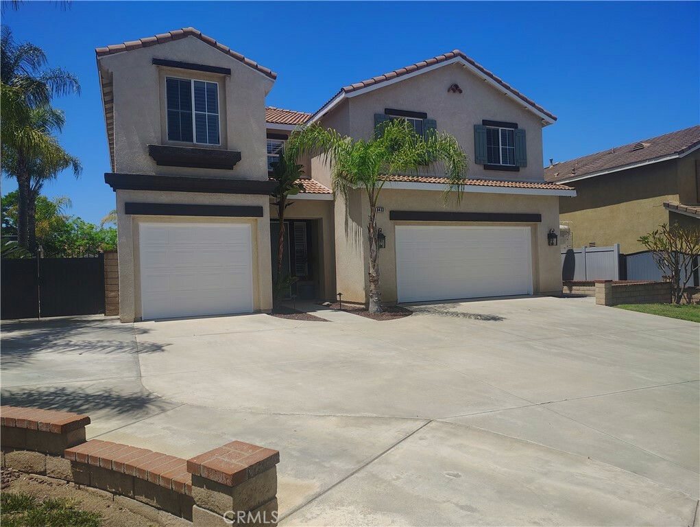 Property Photo: 8433 Lindenhurst Street CA 92508