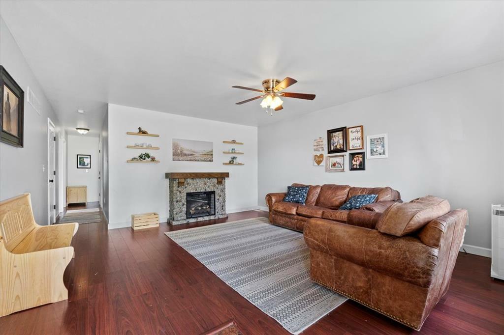 Property Photo: 15 W 13th Street MO 63090