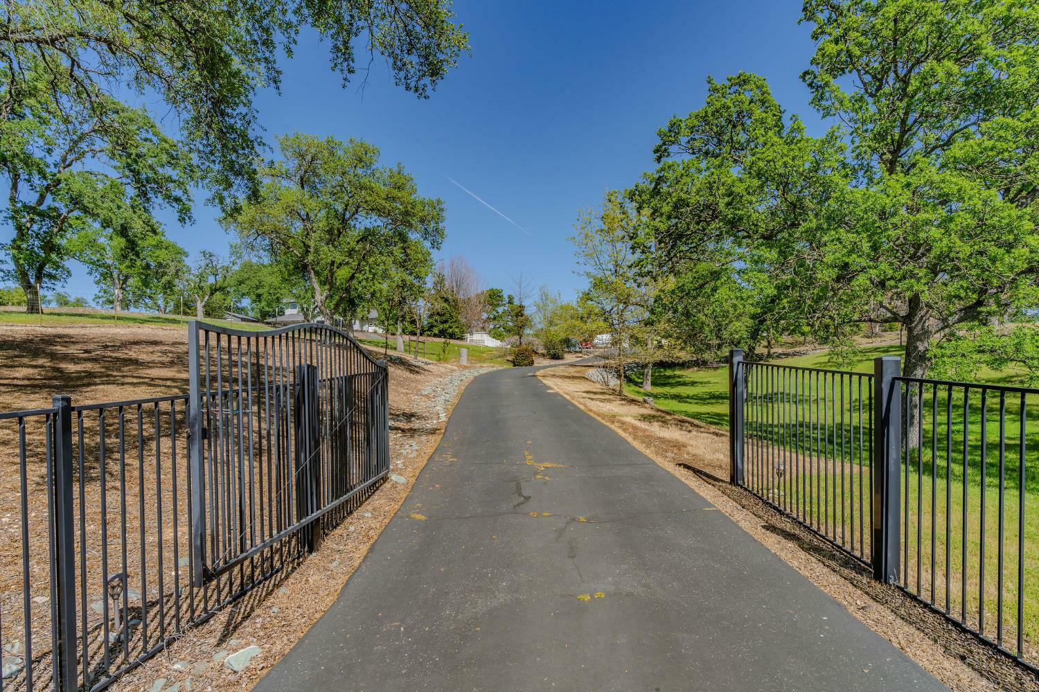 Property Photo: 5753 Treosti Place CA 95252